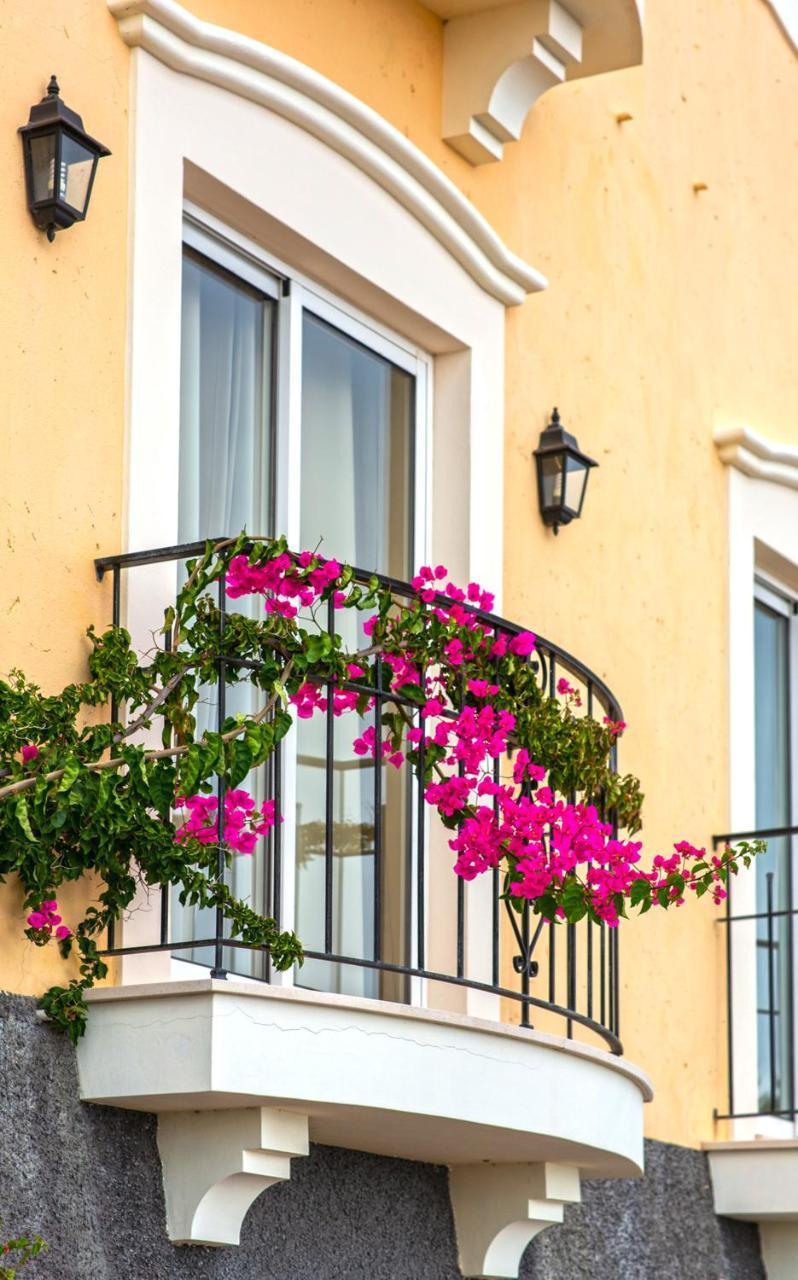Designed Villa Palheiro Village By Hr Madeira Funchal  Exteriör bild